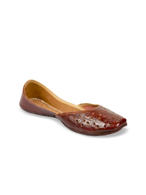 

Ta Chic Women Brown Solid Leather Mojaris
