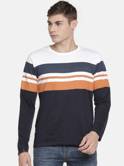 

Braveo Men White Striped Round Neck T-shirt