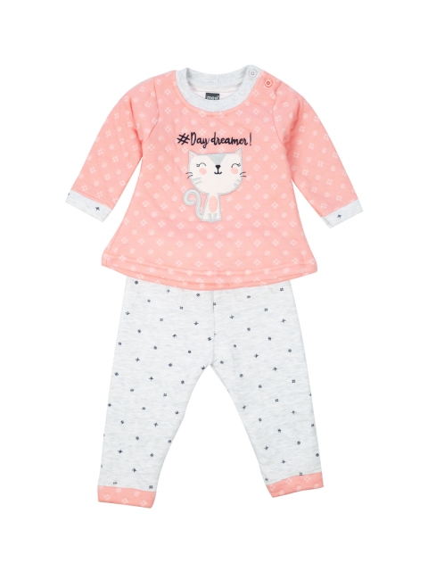 

MeeMee Kids Pink & White Printed T-shirt with Trousers
