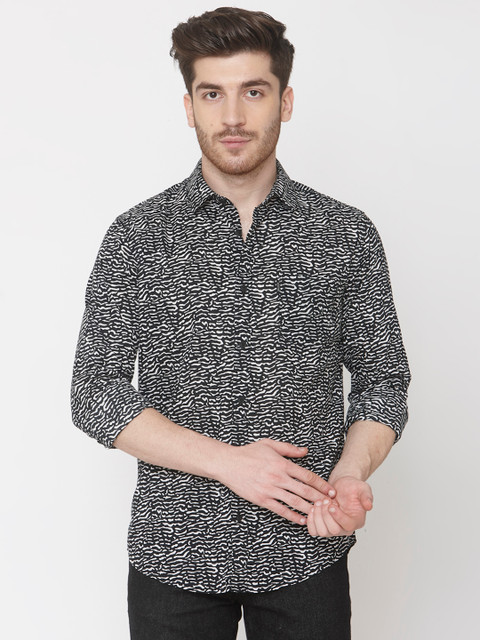 

Mufti Men Black & White Slim Fit Animal Print Casual Shirt