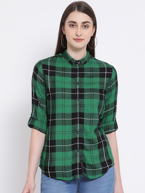

Crimsoune Club Women Green & Black Slim Fit Checked Casual Shirt