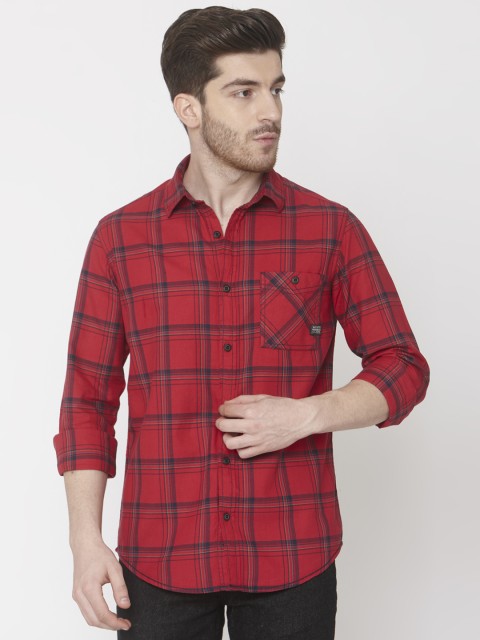 

Mufti Men Red & Navy Blue Checked Slim Fit Casual Shirt