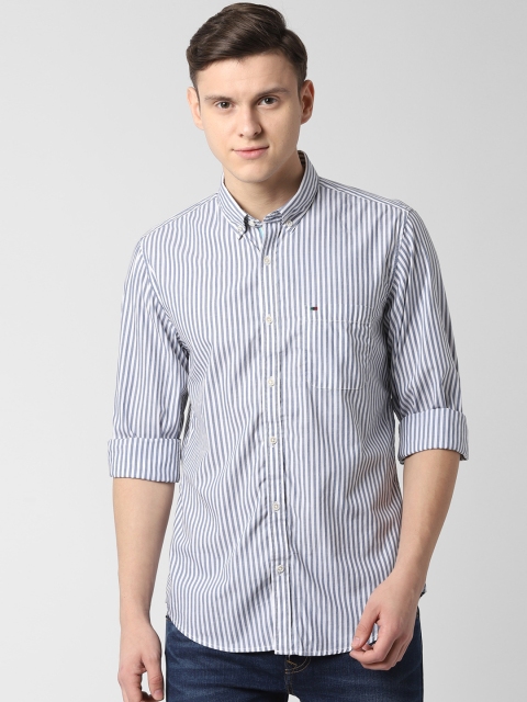 

Peter England Casuals Men Grey & White Slim Fit Striped Casual Shirt