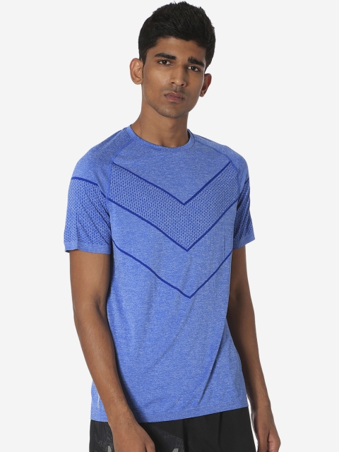 

Puma Men Blue Reactive EvoKnit Striped Round Neck T-shirt