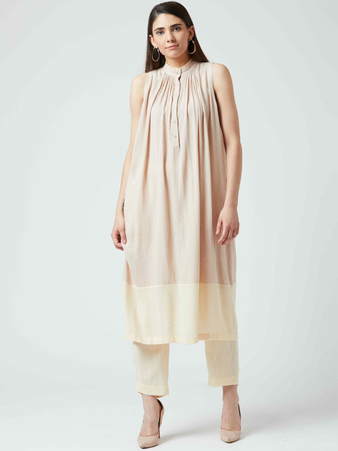 

Pernia Pop-Up Shop by Doodlage Women Beige Solid Kurta with Trousers