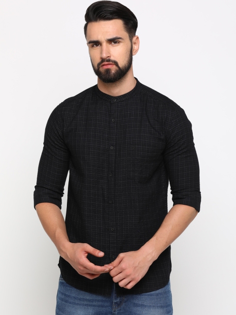 

SHOWOFF Men Black Slim Fit Checked Casual Shirt