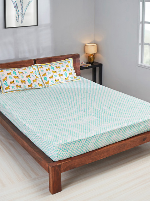 

Chumbak Blue & White Printed Superfine Double Bedding Set With 2 Pillow Covers