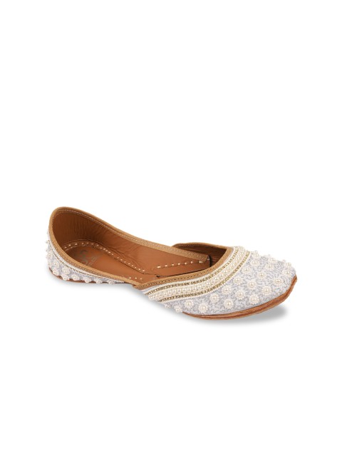

Jutti Express Women White Pearl Embellished Canvas Mojaris