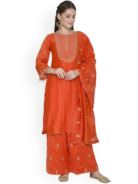

Pernia Pop-Up Shop By Surendri by Yogesh Chaudary Women Orange & Beige Kurta Set