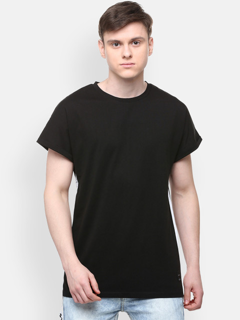 

People Men Black Solid Round Neck T-shirt