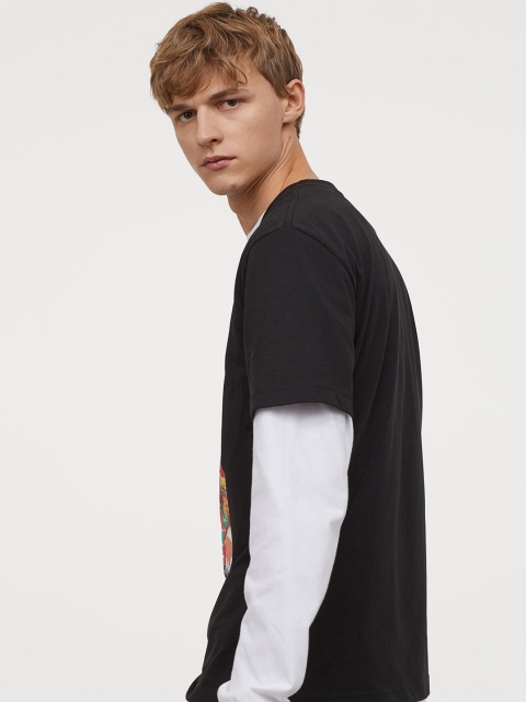 H&M Men Black T-Shirt With A Motif