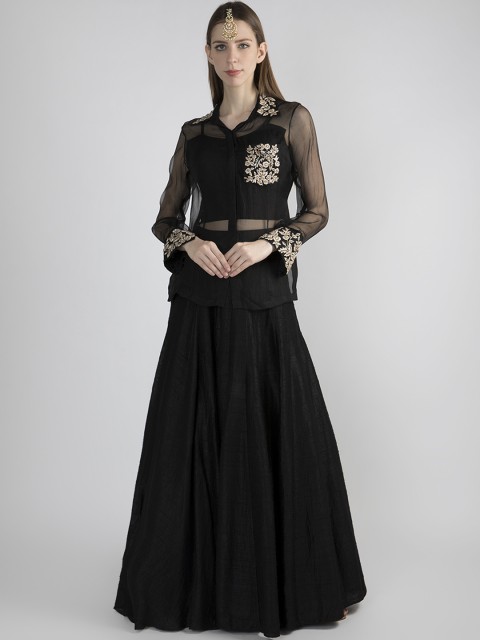 

Pernia Pop-Up Shop By PRIYANKA SINGH Women Black Embellished Top with Skirt