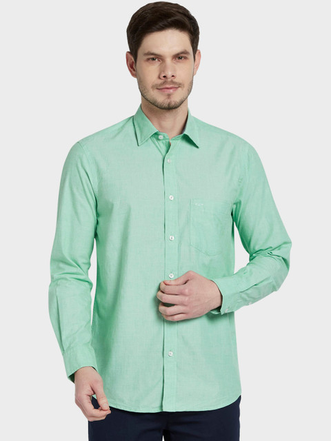 

ColorPlus Men Sea Green Tailored Fit Solid Casual Shirt
