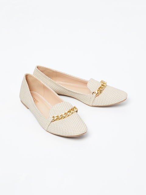 

CODE by Lifestyle Women Beige Textured Ballerinas