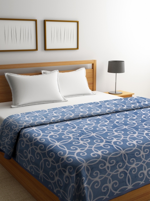 

BOMBAY DYEING Blue & White Abstract Mild Winter 110 GSM Double Bed Blanket
