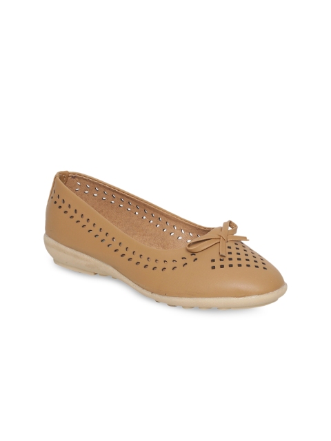 

Chipbeys Girls Beige Textured Ballerinas