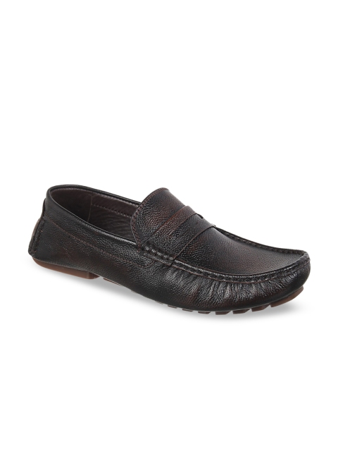 

Vardhra Men Brown & Black Lightweight Leather Driving Shoes