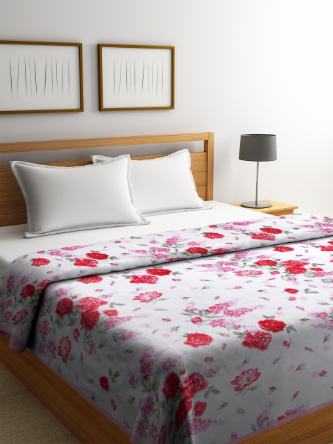 

BOMBAY DYEING White & Red Floral Mild Winter 110 GSM Double Bed Blanket