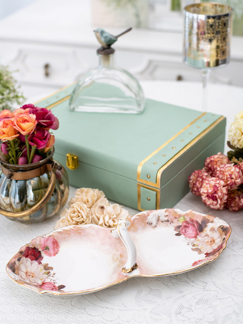

White Gold White & Pink Porcelain Tray with 2 Partitions in English Roses Print
