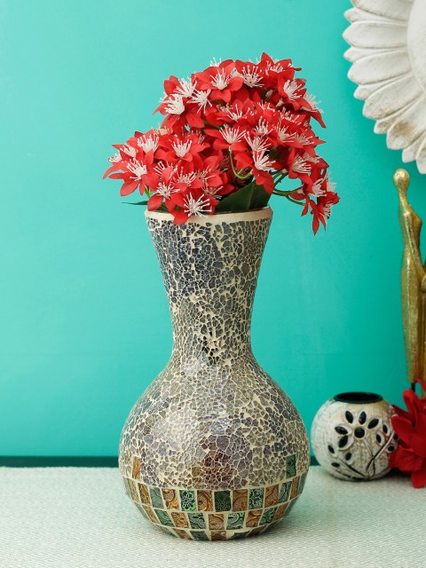 

Aesthetic Home Solutions Silver-Toned & Beige Mosaic Textured Vase