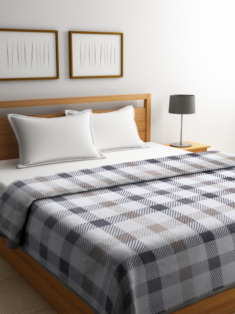 

BOMBAY DYEING Grey Checked Mild Winter 110 GSM Double Bed Blanket