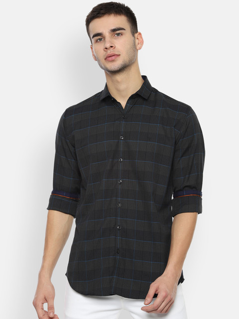 

V Dot Men Black Slim Fit Checked Casual Shirt