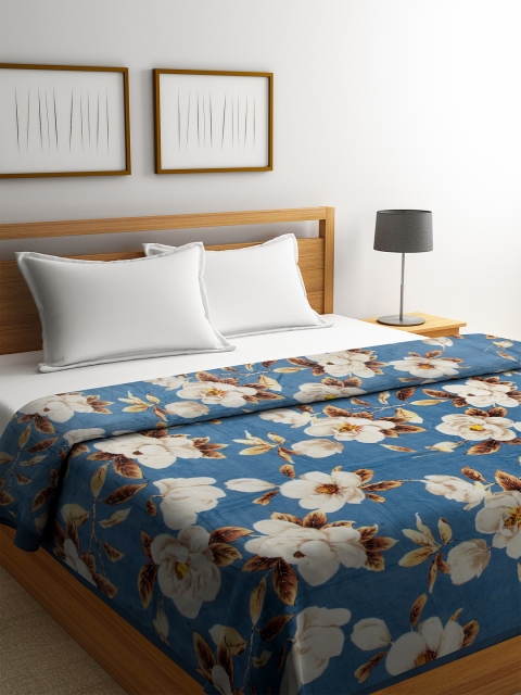 

BOMBAY DYEING Blue & White Floral Mild Winter 110 GSM Double Bed Blanket