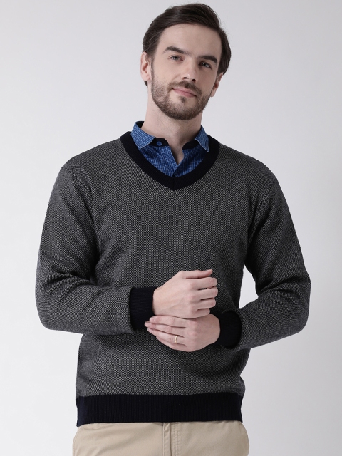 

COBB Men Grey Solid Pullover Sweater