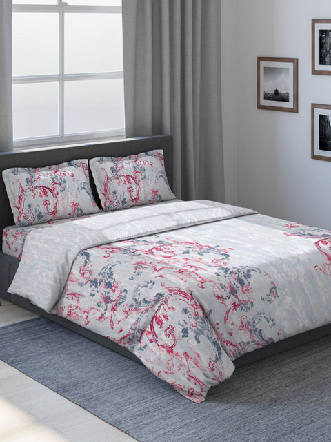 

DDecor Grey & Red Printed Bedding Set