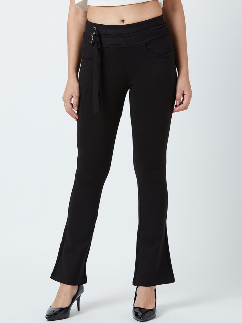 

Devis Women Black Solid Treggings
