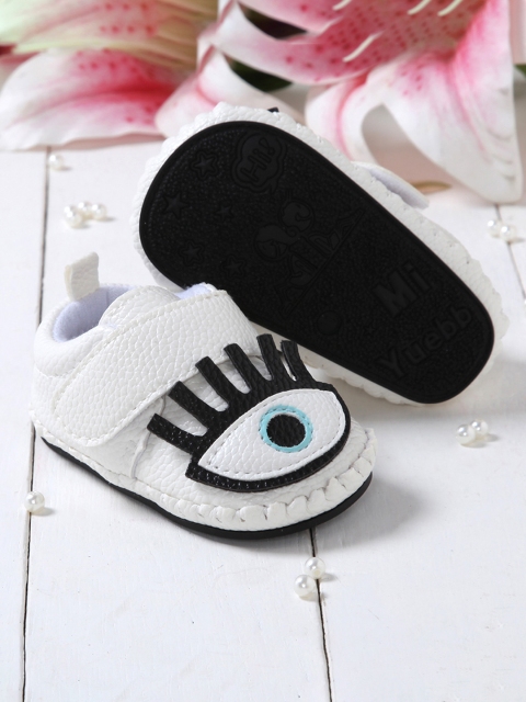 

Walktrendy Infant Girls White & Black Cotton Applique Booties