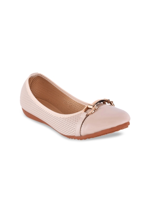 

BuckleUp Women Beige Textured Ballerinas