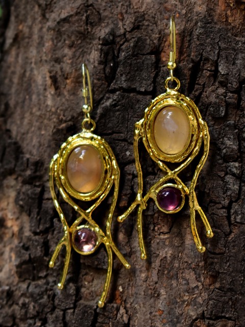 

ZeroKaata Gold-Plated Quirky Drop Earrings