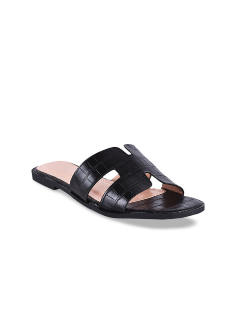 

BuckleUp Women Black Textured Open Toe Flats