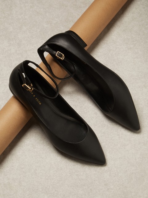 

CHARLES & KEITH Women Black Solid Ballerinas