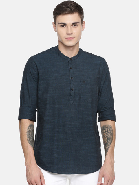 

Chennis Men Blue Solid Straight Kurta