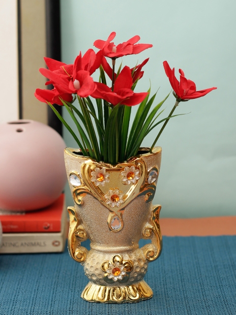 

Aesthetic Home Solutions Gold-Toned & White Floral Embossed Textured Vase
