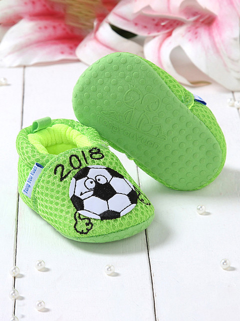 

Walktrendy Infant Girls Green & Black Embroidered Slip-On Cotton Booties