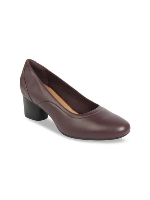 

Clarks Women Purple Solid Leather Pumps