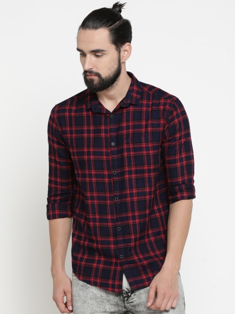 

SHOWOFF Men Navy Blue & Red Checked Slim Fit Casual Shirt
