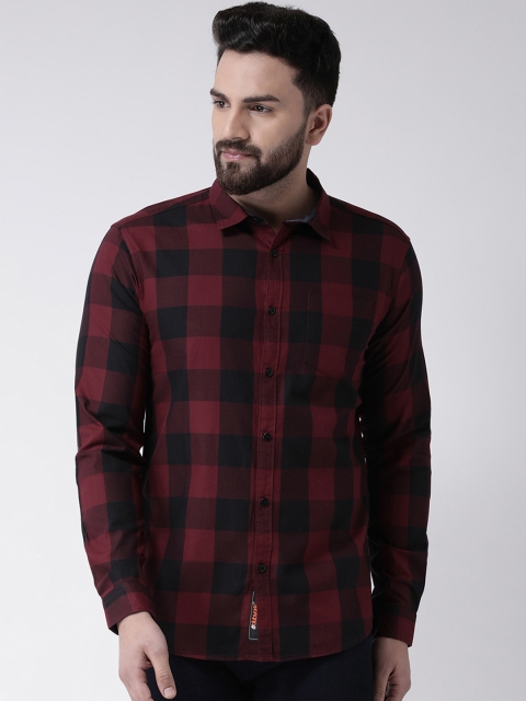 

Club York Men Maroon & Black Slim Fit Checked Casual Shirt