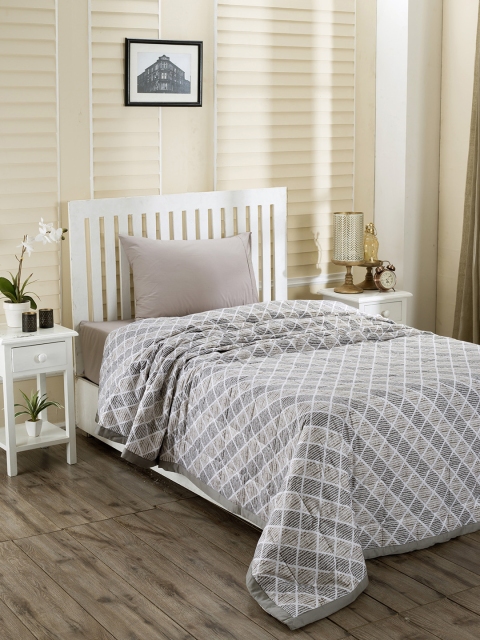 

MASPAR Grey Abstract AC Room 120 GSM Single Bed Comforter