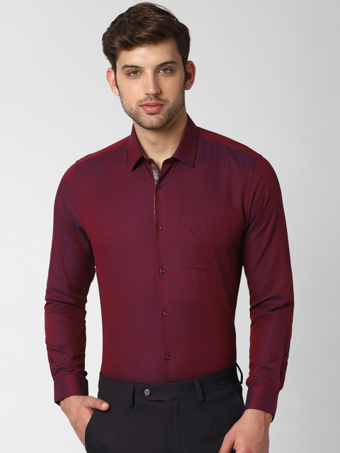 

Peter England Men Maroon & Navy Blue Regular Fit Self Design Formal Shirt