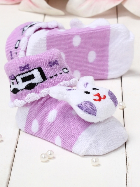 

Walktrendy Infants Girls Purple & White Printed Bunny Applique Booties