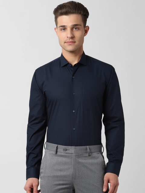 

Peter England Men Navy Blue Regular Fit Solid Formal Shirt