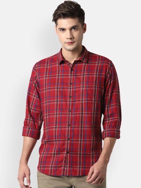 

Peter England Casuals Men Red Slim Fit Checked Casual Shirt