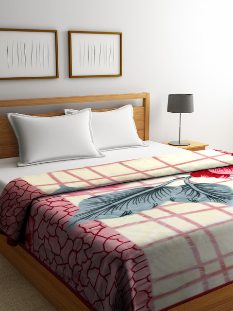

BOMBAY DYEING Off-White & Pink Abstract Heavy Winter 600 GSM Double Bed Blanket