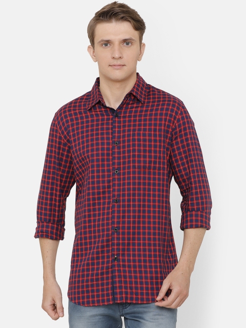 

AweTRend Men Navy Blue & Red Slim Fit Checked Casual Shirt