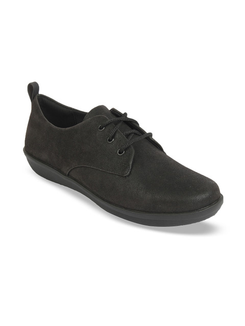

Clarks Women Black Sneakers