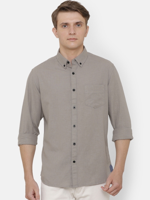 AweTRend Men Brown Slim Fit Solid Casual Shirt